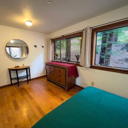 Little House In The Redwoods With A Hot Tub! Apartment Garberville Exterior foto